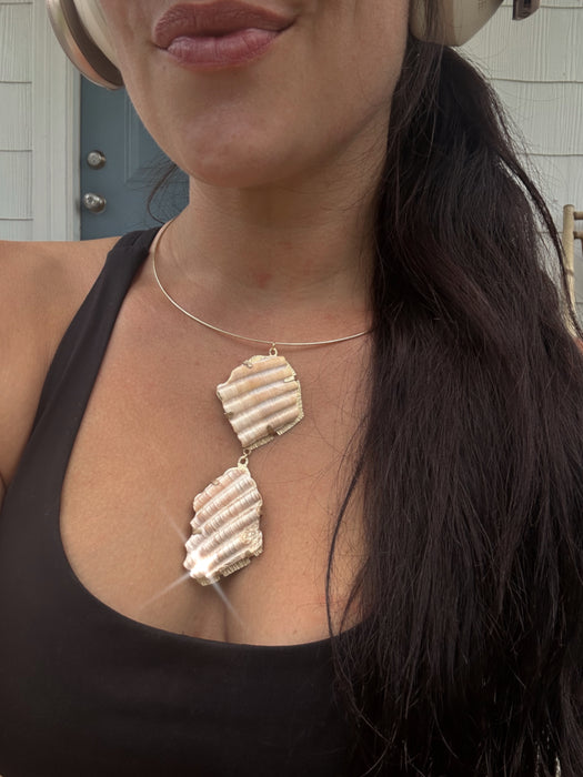 Seashell fragment choker