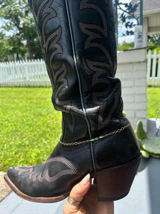 Turquoise + shell boot chain