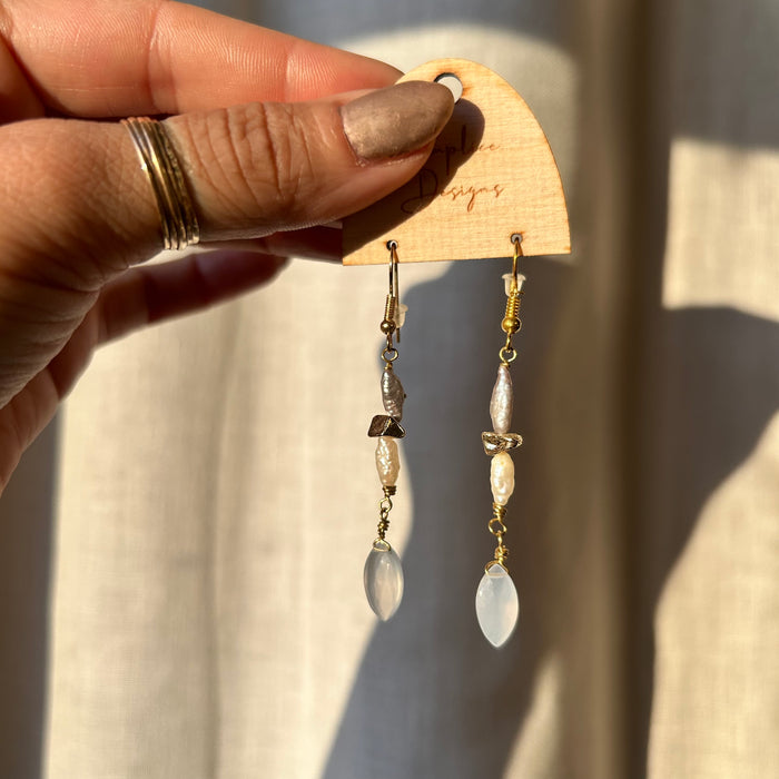 Pearl and chalcedony drop earrings