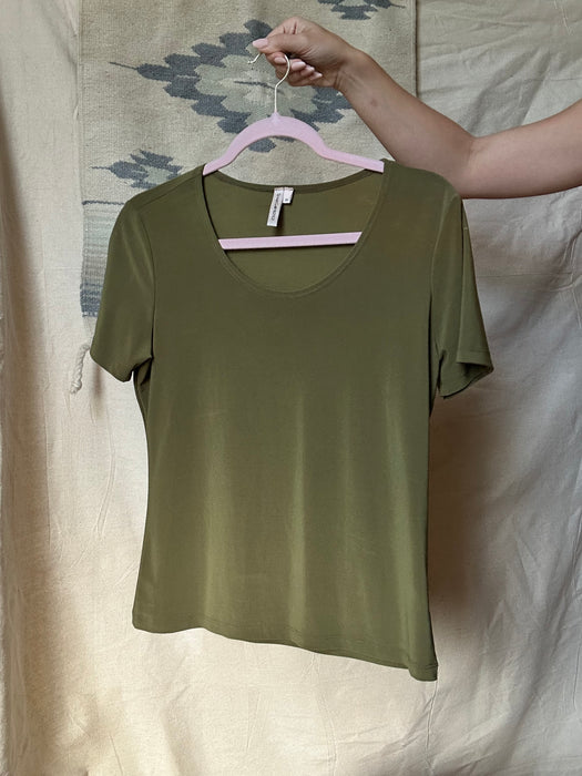 Beautiful green shirt - staple piece