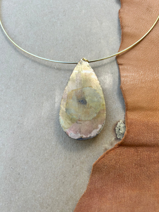 Brown jasper choker