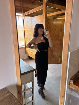 Large cowrie shell necklace