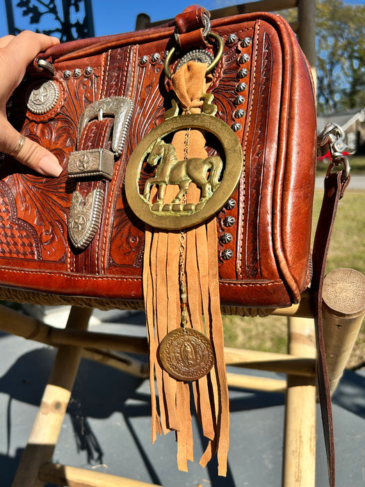 Horse bridle medallion accessory
