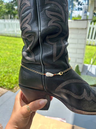 Turquoise + shell boot chain