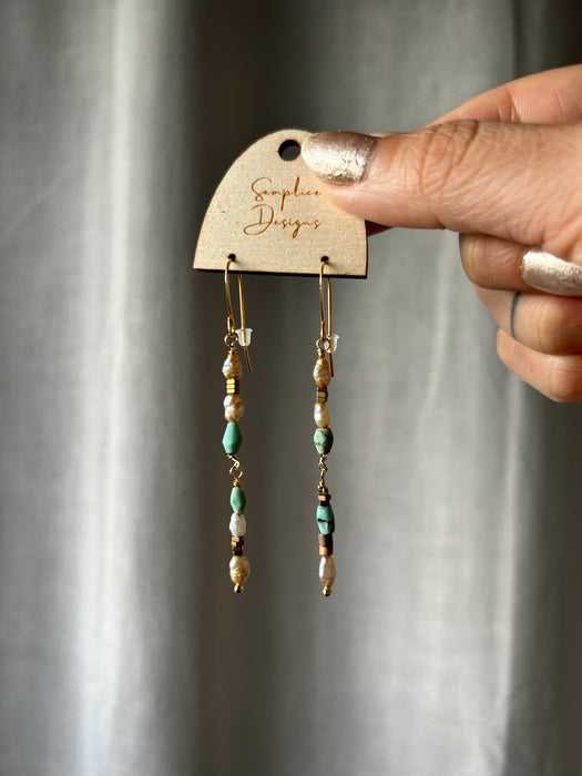 Pearl and turquoise simple earrings