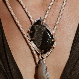 Wynonna Judd - Love is Alive (sister stone)