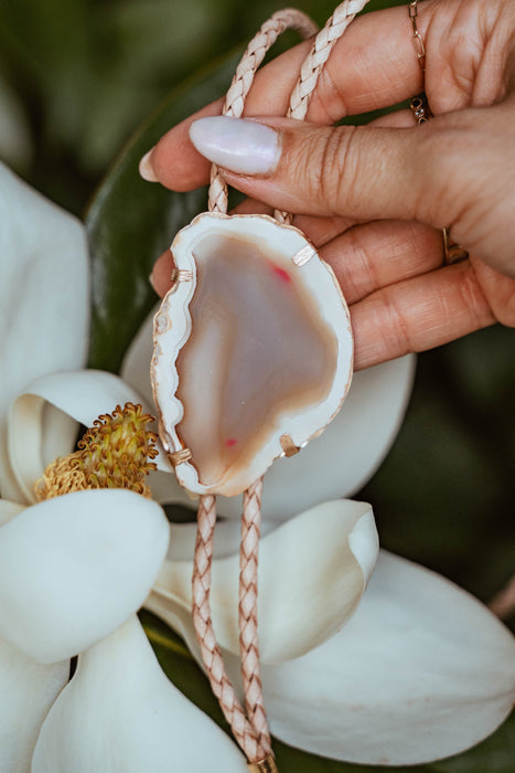 Pink and Cream Lace Agate bolo - Written quote