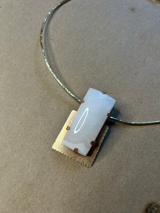 White agate choker necklace