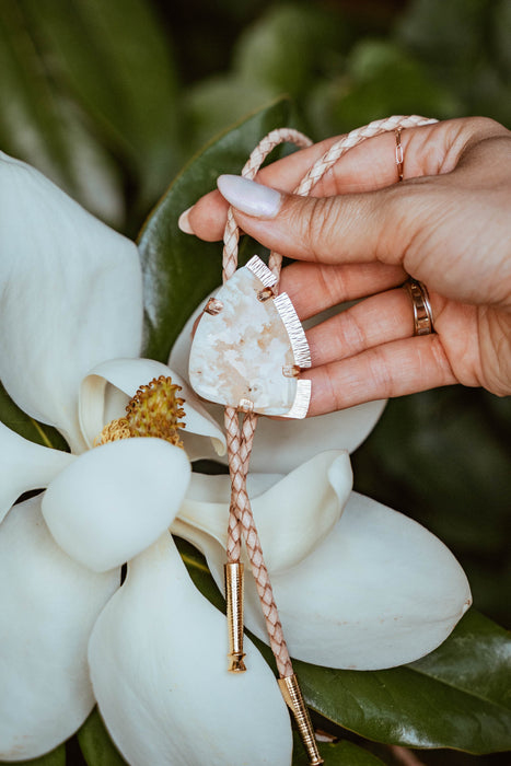 Cream Lace Agate bolo tie