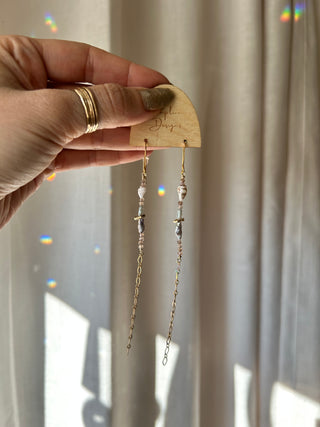 Sea shells and Gray Pearls