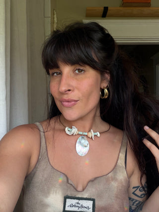 Mother of Pearl reversible Choker Necklace