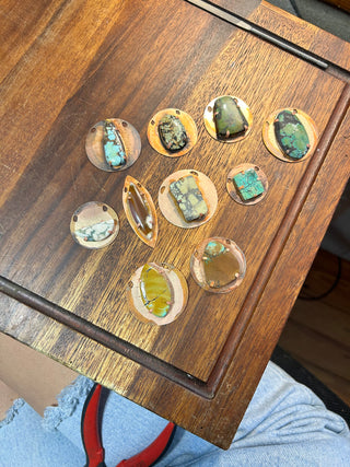 Brown flower agate pendant