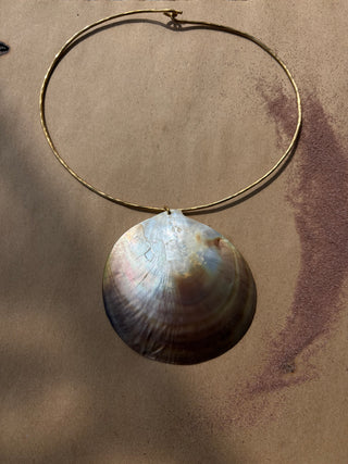 Large Mother of Pearl choker necklace