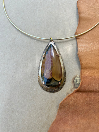 Brown jasper choker