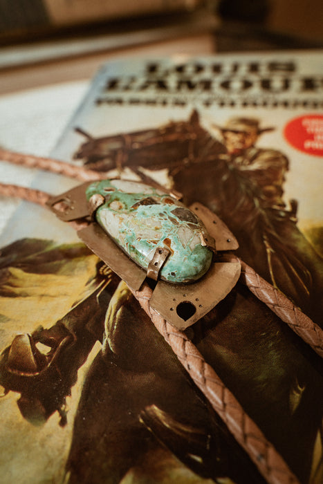 Sea foam green Turquoise bolo tie